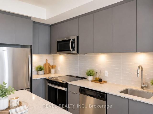 811E 8868 Yonge Street, Richmond Hill | 2+1Beds/2Bath, Condo, $2,900/mo | Condos. Ca