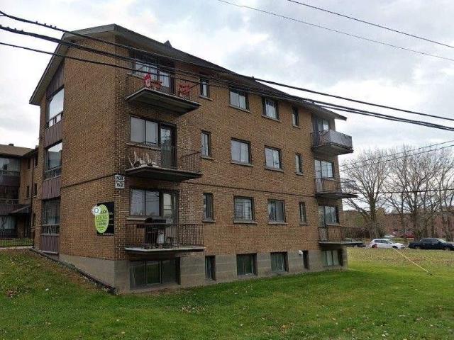 812 Dawson 1 Bedroom Apartment for Rent at 812 Av Dawson, Dorval, QC H9S 1X3