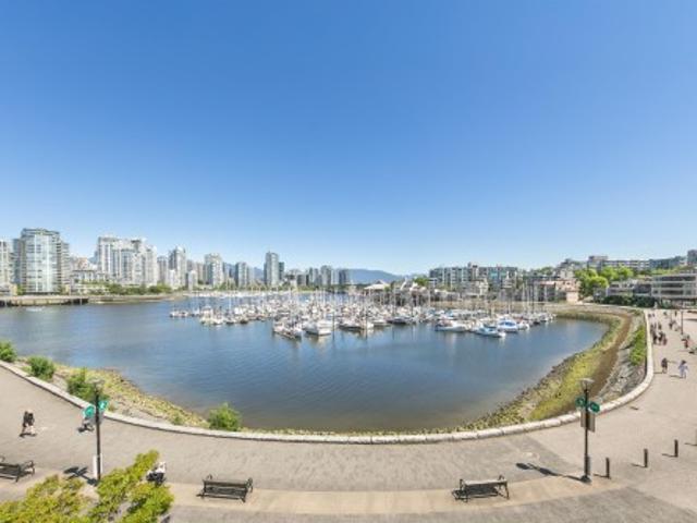 812 Millbank, Vancouver, BC, V5Z 3Z4 townhouse for sale | Listing ID R3010 | Royal LePage