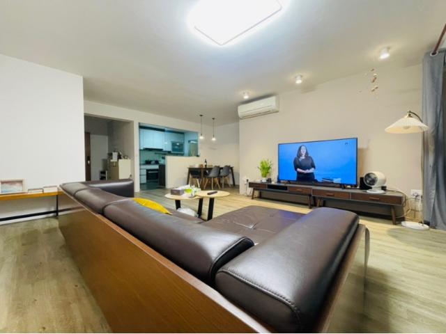 812A Choa Chu Kang Avenue 7 HDB Apartment For Rent, $3,700, 3 Bed 2 Bath 753 sqft $4.91 psf