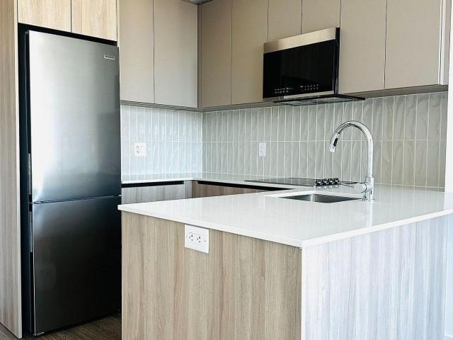 813 2 Eglinton Avenue W, Mississauga | For Sale @ $548,900 | Condos. Ca
