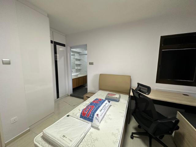813 Jellicoe Road HDB Apartment Room Rental, $1,800, 1 Bed 1 Bath 1,614 sqft $1.12 psf