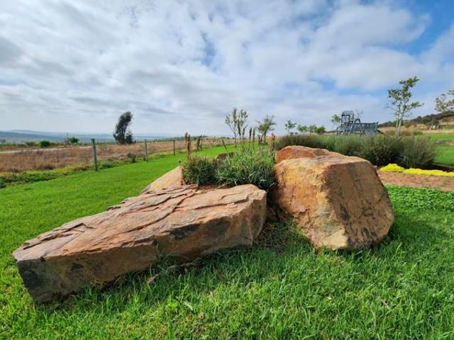 814 m² Land available in Vyfhoek AH