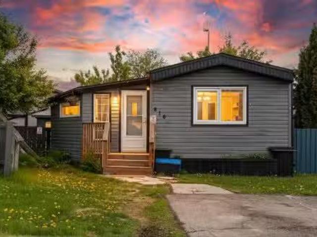 816 53222 Range Road 272, Rural Parkland County, AB, T7X 3R2.