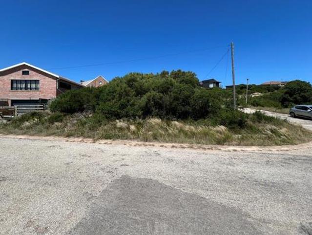 816 m² Land available in Paradise Beach