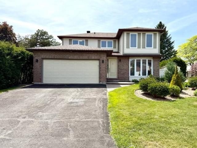 818 Acadian Gardens 4 Bedroom Apartment for Rent at 818 Acadian Gdns, Ottawa, ON K1C 2V6 Orleans Northwest