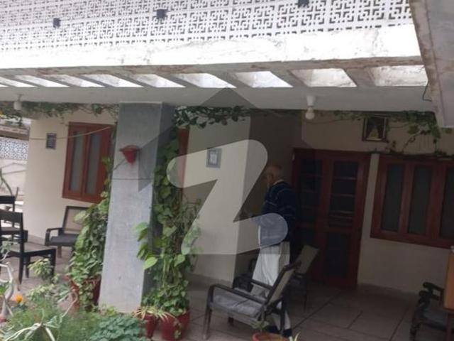 818 Sq Yards Old House For Sale North Nazimabad Block B