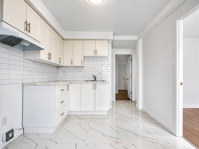 8199 Rue de Nice