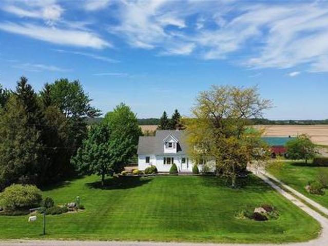 8192 Petrolia Line, Brooke Alvinston, ON, N0N 1A0 house for sale | Listing ID 26011 | Royal LePage