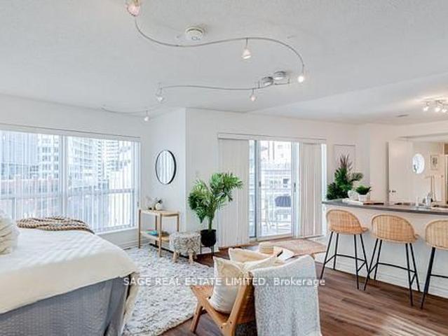 819 600 Queens Quay W, Toronto | Terminated, C12776 | Condos. Ca