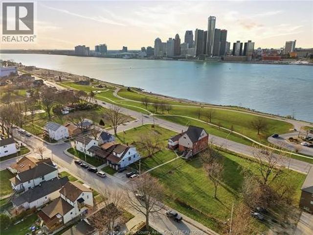 819 829 Riverside Avenue East, Windsor, ON, N9A 2T4 vacant land for sale | Listing ID 26018 | Royal LePage