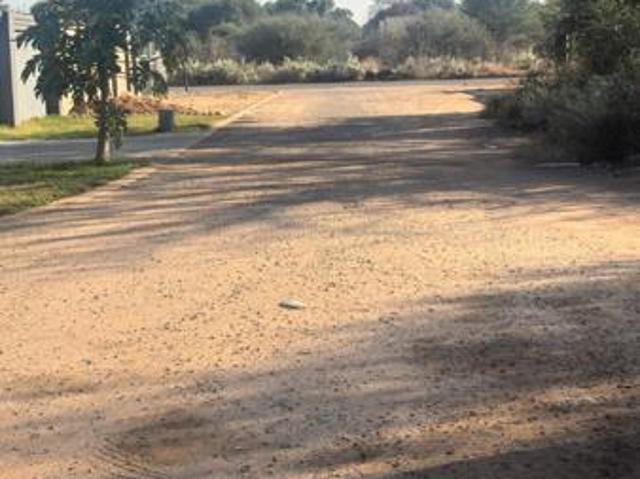 815 m² Land available in Lephalale Ellisras
