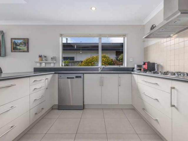81 The Drive, Paraparaumu Beach, Kapiti Coast