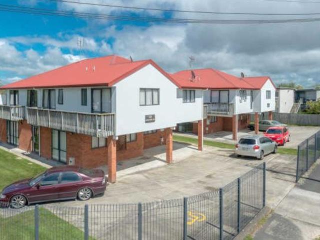 8/1 Tralee Place, Hillcrest, Hamilton City