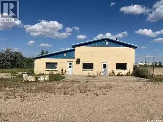 81 Highway, Estevan, SK, S4A 2L7 commercial for sale Listin.