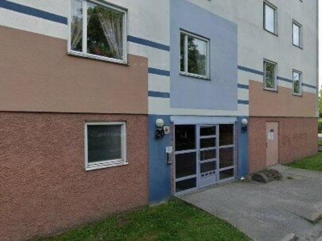 81 m2 lägenhet uthyres i Botkyrka