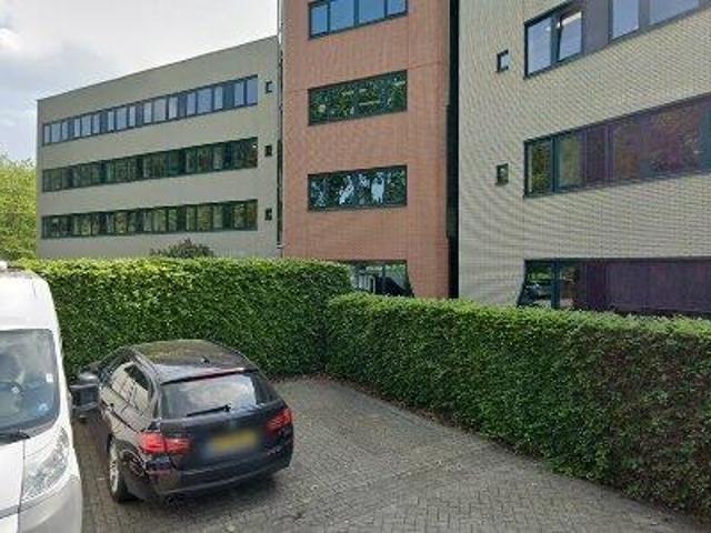 81 m2 office space for rent in Deventer