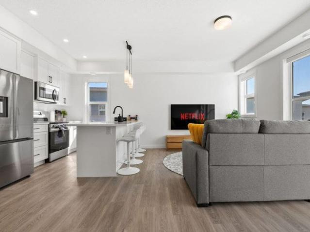 81 Street South West