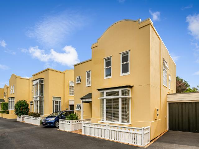 81G Vermont Street, in the city: Auckland City, area: Ponsonby, price: latitude: 36.8527, longitude: 174.7408