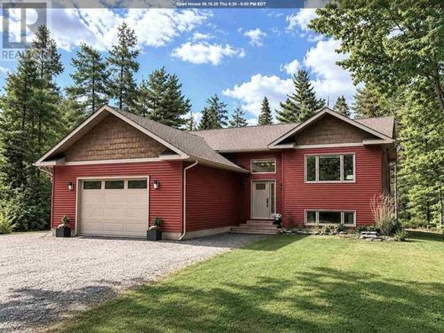 820 Airport Rd, Sault Ste. Marie, ON, P6A 5K8 house for sale | Listing ID SM261443 | Royal LePage