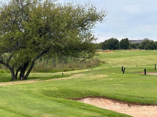 820 m² Land available in Vaal de Grace Golf Estate