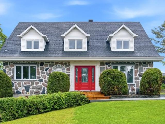 821 Av. De La Rochelle, Alma, QC, G8B 6E1 house for sale | Listing ID 20408 | Royal LePage
