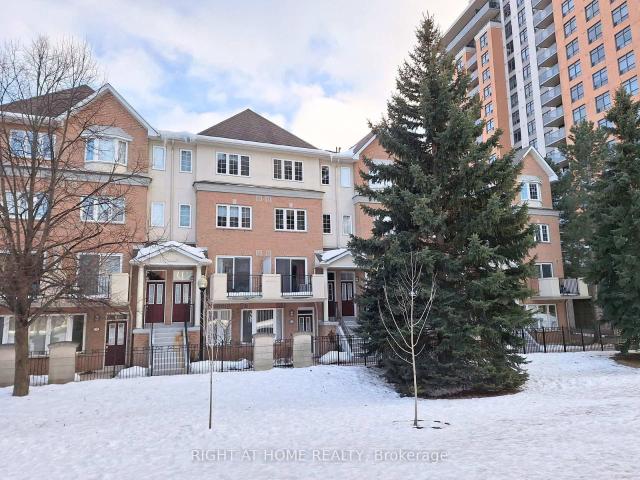 821 Grandview Way, North York | 2+2Beds/3Bath, Townhouse, $3,750/mo | Condos. Ca
