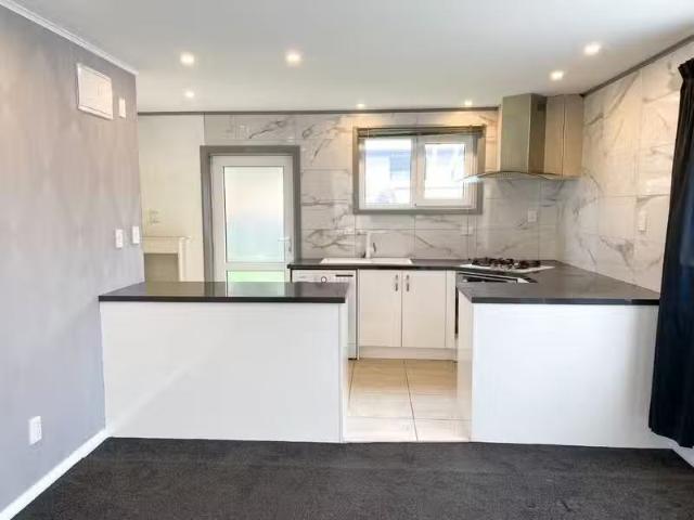 8/21 Olliviers Road, Phillipstown, NZ 8062 Unit for Rent