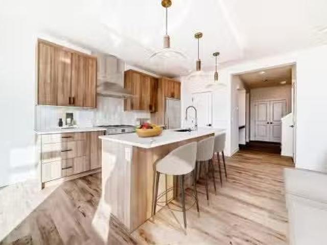 8235 Kiriak Loop, Edmonton, AB, T6W 5S2 house for sale List.