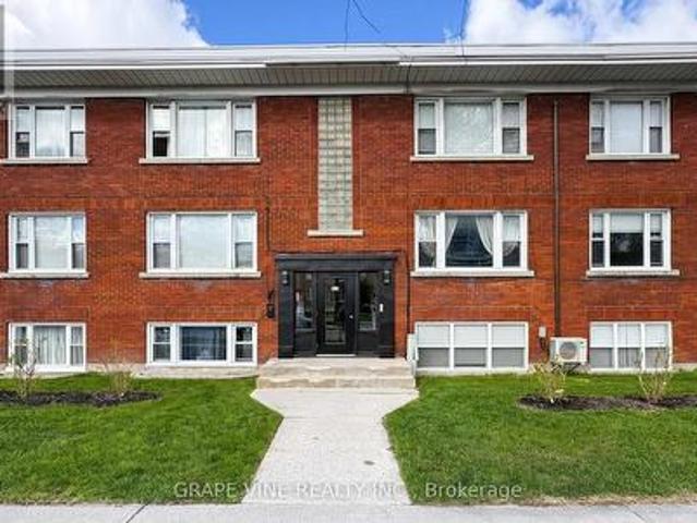 824 Kirkwood Avenue, Ottawa, ON, K1Z 5Y2 investment for sale | Listing ID X13483 | Royal LePage