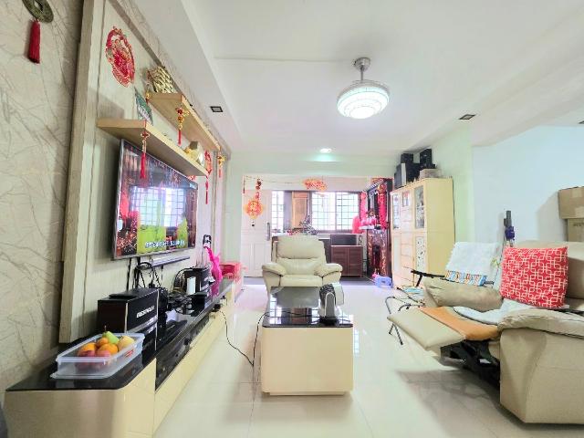 824 Jurong West Street 81 HDB Apartment For Sale, $568,000, 4 Bed 2 Bath 1,302 sqft $436.00 psf