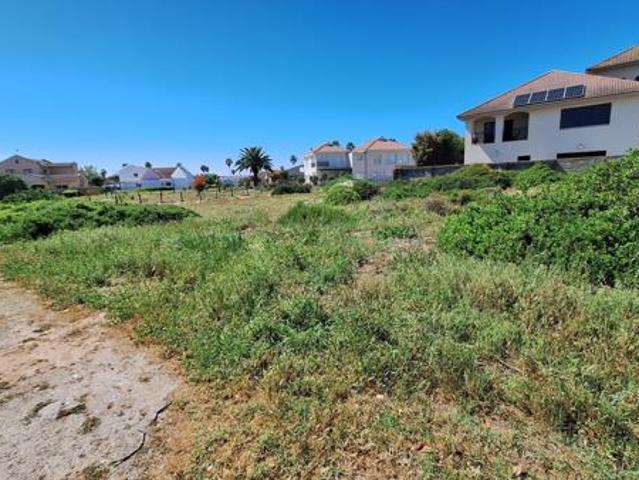 824 m² Land available in Port Owen