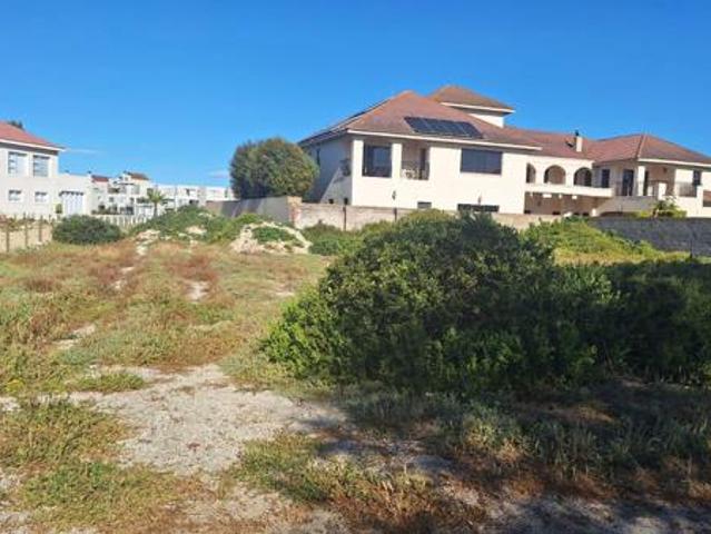 824 m² Land available in Port Owen