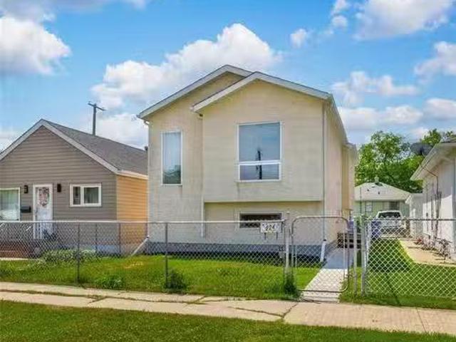 824 Martin Ave, Winnipeg, MB, R2L 1A2 house for sale Listin.