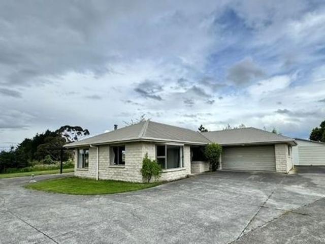 824 Roberts Line N, Bunnythorpe