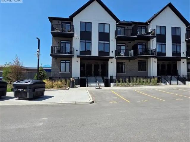 824 WOOLWICH Street Unit# 164