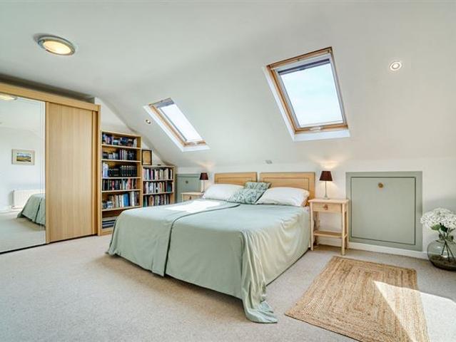 825,000 | 18 Shandon Park, Monkstown, County Dublin Churches Estate Agent 5011 MyHome. Ie Residential