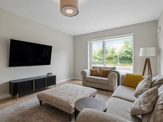 825,000 | 21 Skylark Park View, Portmarnock, County Dublin Noel Kelly Auctioneers Ltd 5022 MyHome. Ie Residential