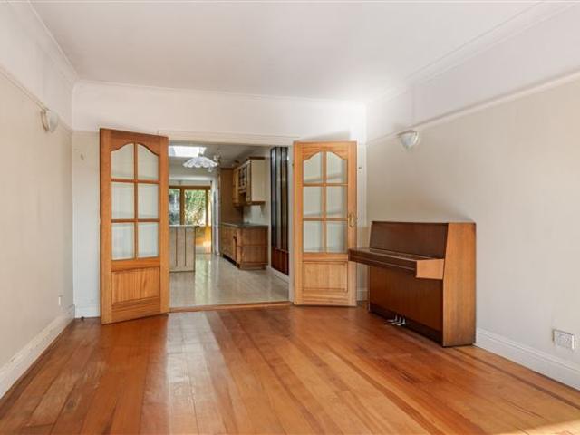 825,000 | 6 Whitehall Road, Churchtown, Dublin 14 Peter Wyse 4958 MyHome. Ie Residential