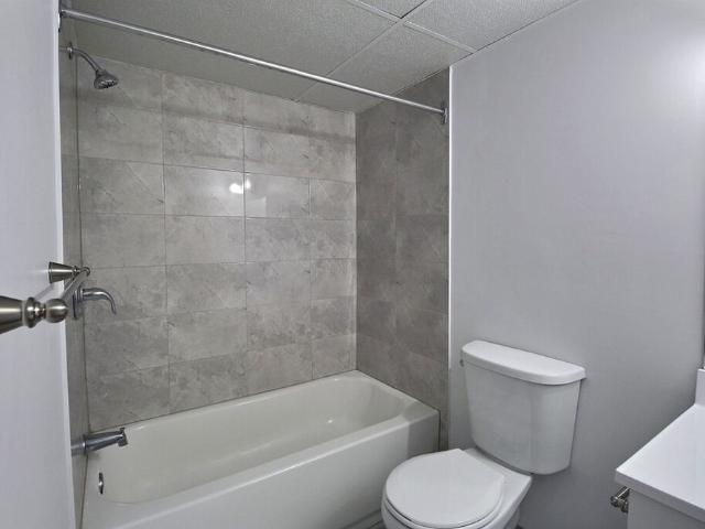 825 Beauregard, 3 ½