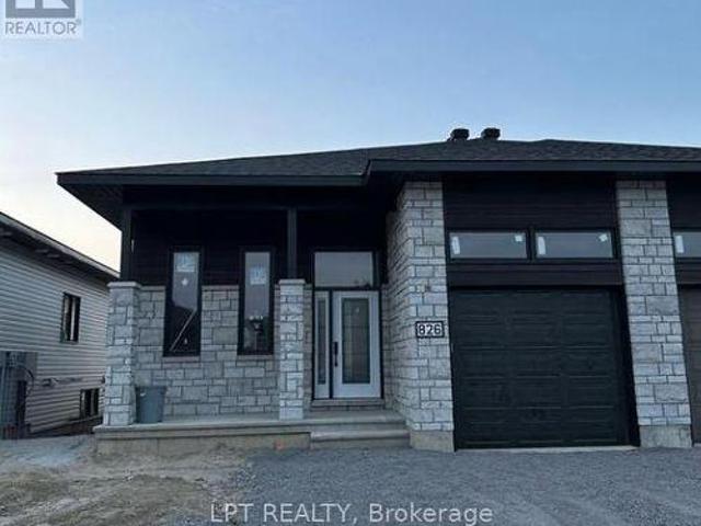 826 Namur Street, Russell, ON, K0A 2M0 house for lease | Listing ID X13561 | Royal LePage