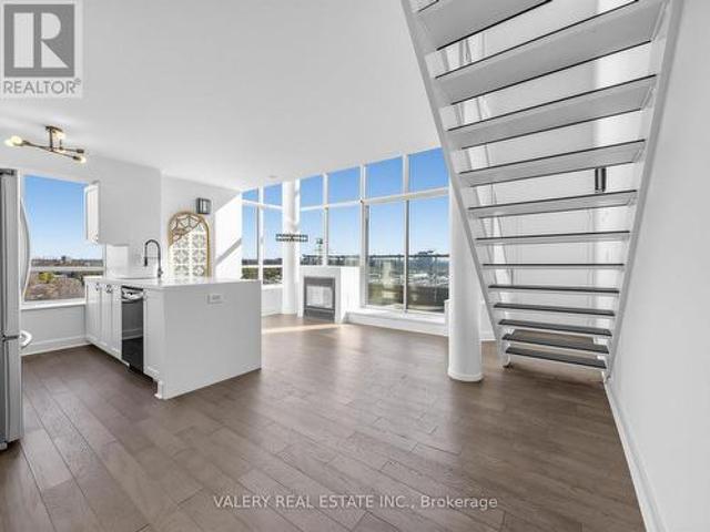 827 250 Manitoba Street, Toronto, ON, M8Y 4G8 condo for sale | Listing ID W13562 | Royal LePage