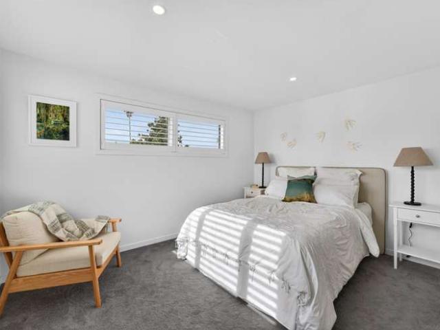 8/27 Dunkirk Road, Panmure, Auckland City