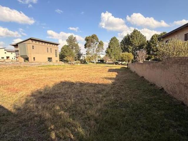 827 m² Land available in Eye of Africa Estate