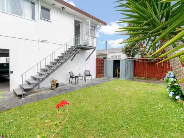 8/27 Pakuranga Road, Pakuranga, Manukau City