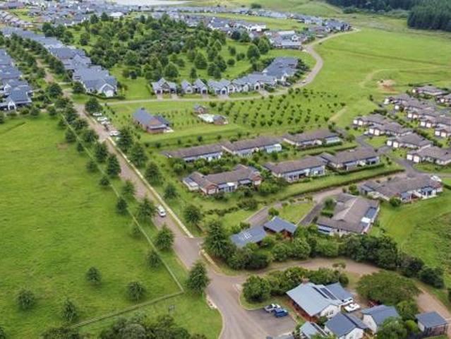 829 m² Land available in St Johns Village