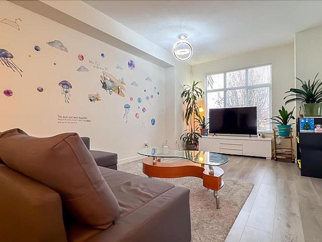 82 9800 Odlin Road Richmond, British Columbia
