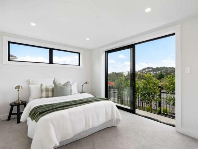 8/2 Valonia Street, Mt Roskill, Auckland City