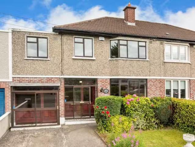 82 Wainsfort Road, Terenure, Dublin 6W, D6WXV40 is for sale