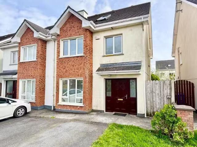 82 Carrigweir, Tuam, Tuam, Co. Galway, H54VX54 is for sale